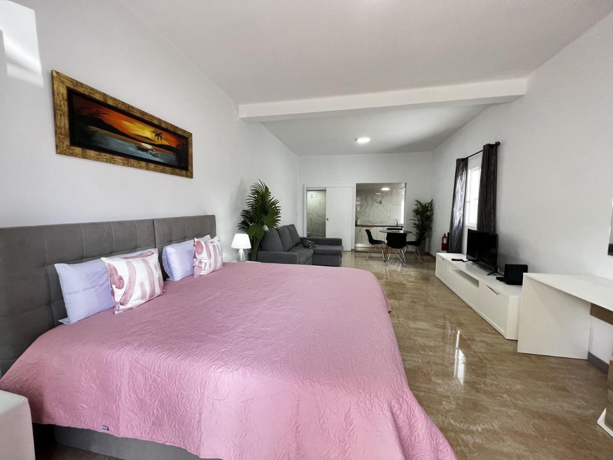Studio Home Away From Home Канисао Екстериор снимка