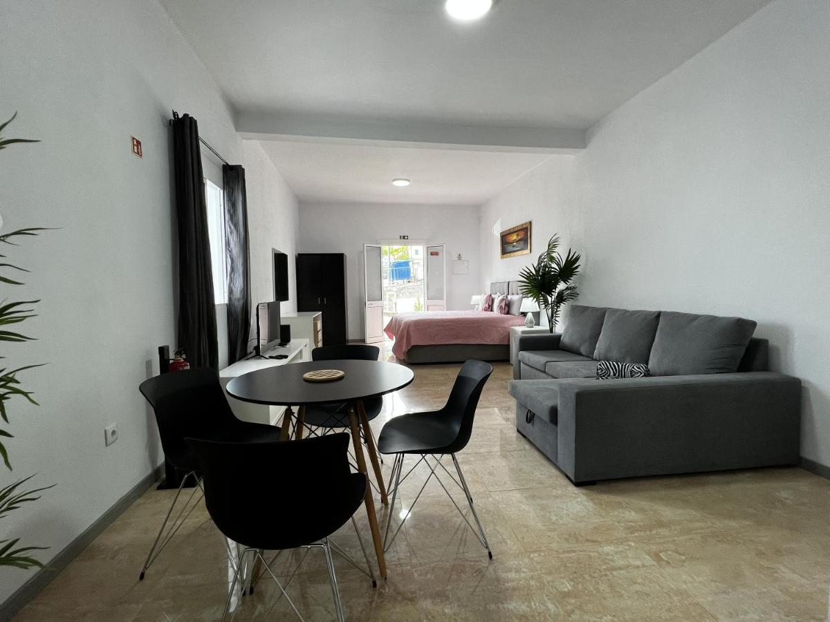 Studio Home Away From Home Канисао Екстериор снимка