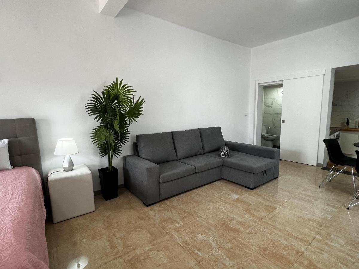 Studio Home Away From Home Канисао Екстериор снимка